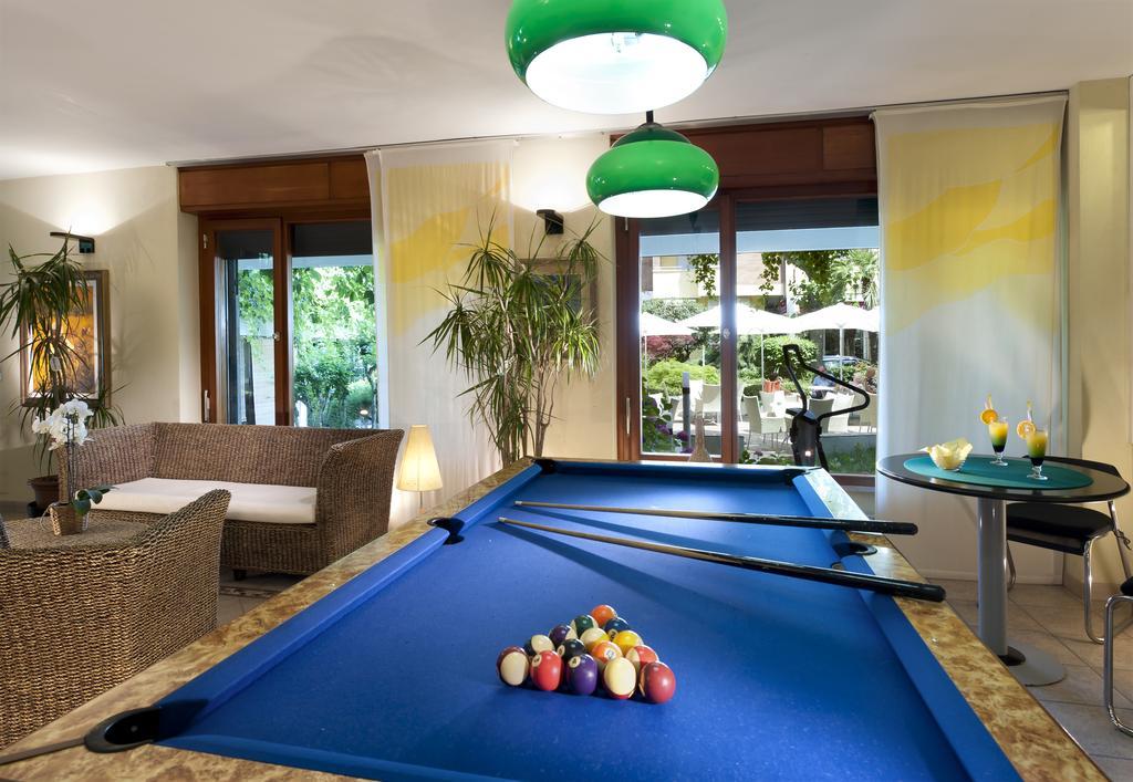 Hotel Alexander Gabicce Mare Luaran gambar